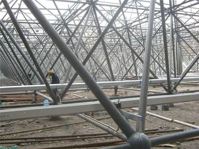 瑞金盘点螺栓球网架对选材方面的4点要求